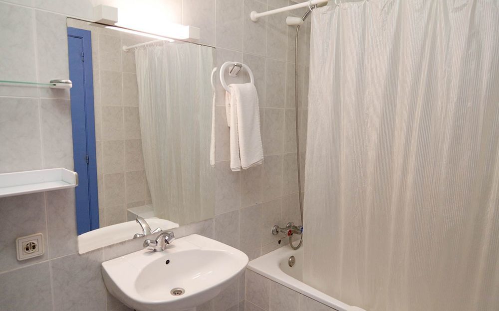 Hotel Apartamentos Vibra Central City - Adults Only Сан-Антонио-Абад Экстерьер фото