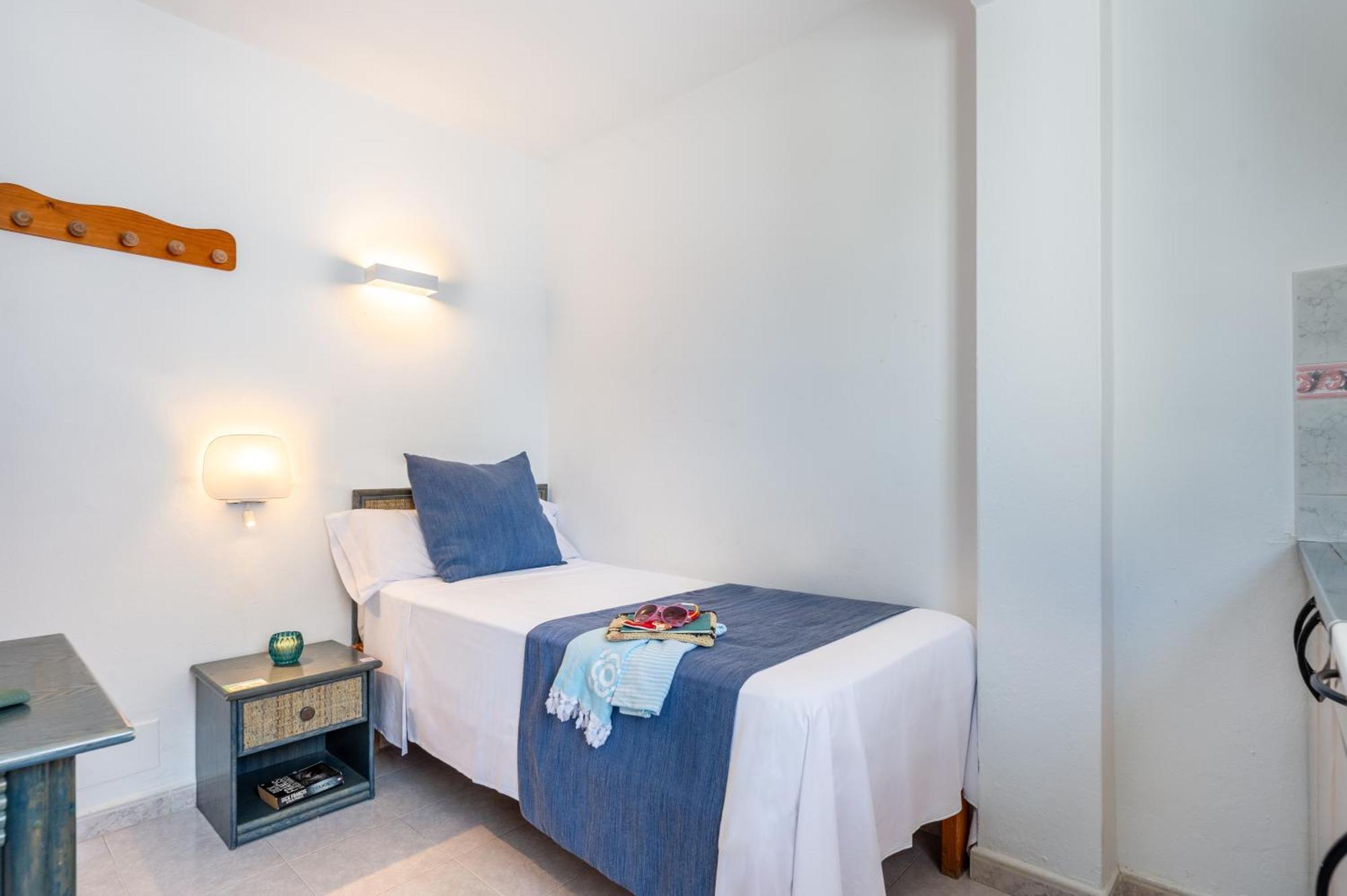 Hotel Apartamentos Vibra Central City - Adults Only Сан-Антонио-Абад Экстерьер фото