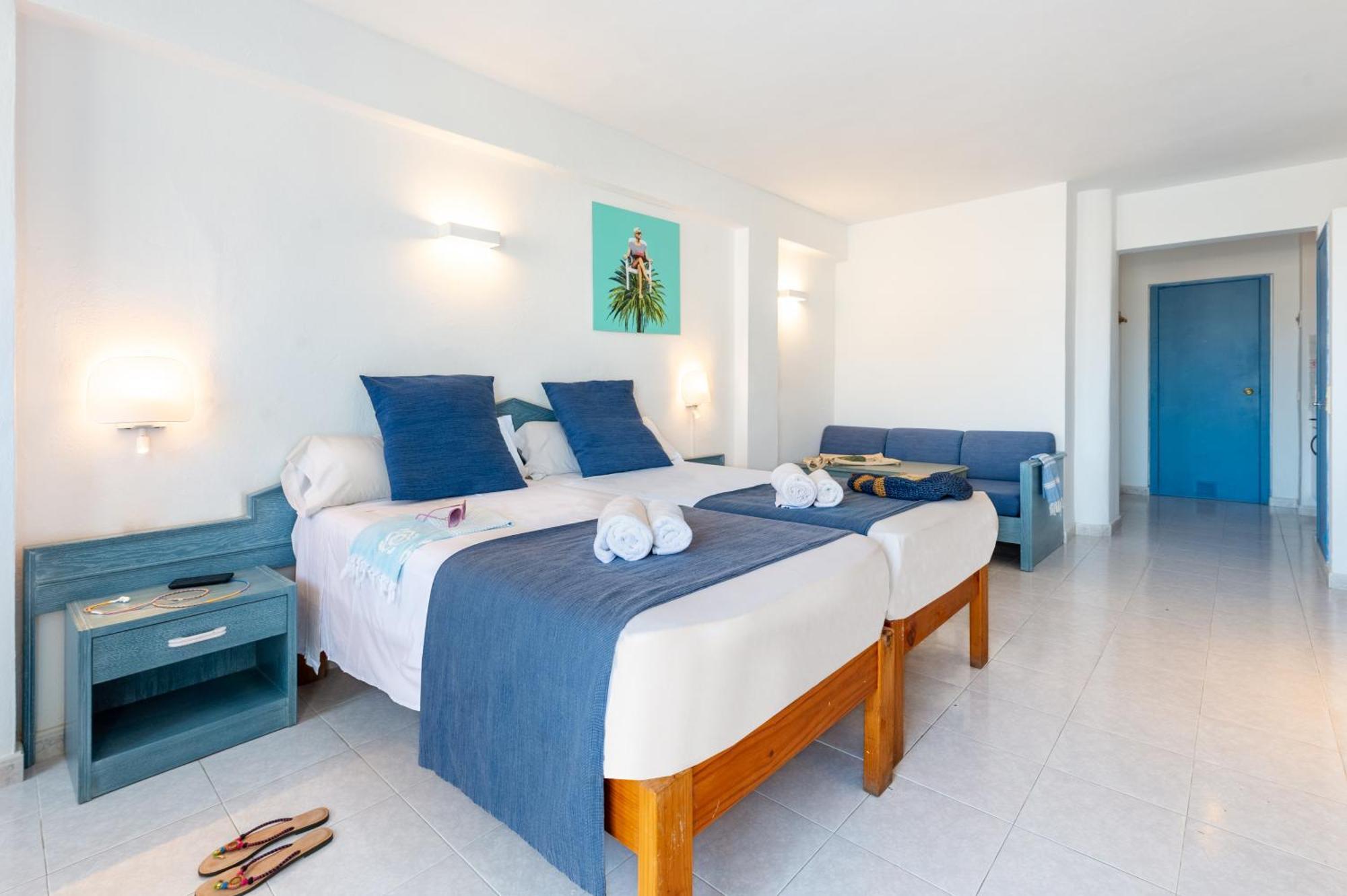 Hotel Apartamentos Vibra Central City - Adults Only Сан-Антонио-Абад Экстерьер фото
