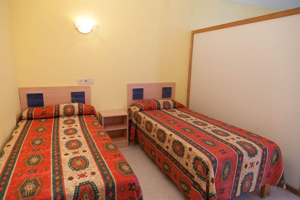 Hotel Apartamentos Vibra Central City - Adults Only Сан-Антонио-Абад Экстерьер фото