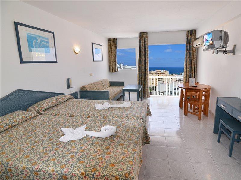 Hotel Apartamentos Vibra Central City - Adults Only Сан-Антонио-Абад Экстерьер фото
