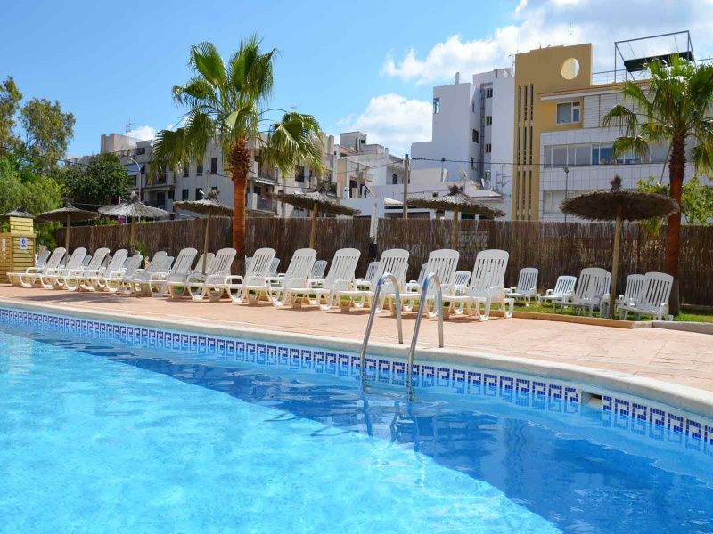 Hotel Apartamentos Vibra Central City - Adults Only Сан-Антонио-Абад Экстерьер фото