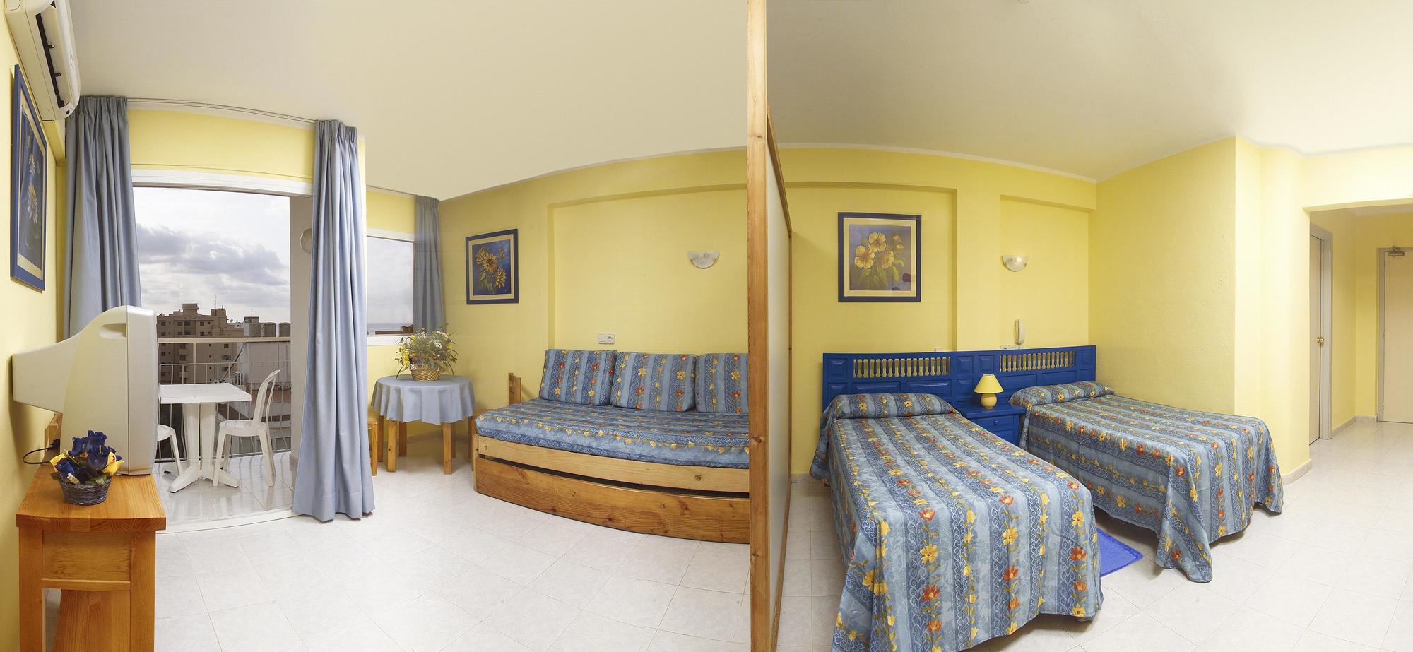 Hotel Apartamentos Vibra Central City - Adults Only Сан-Антонио-Абад Номер фото