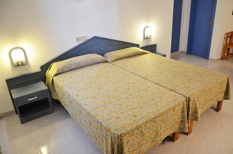 Hotel Apartamentos Vibra Central City - Adults Only Сан-Антонио-Абад Экстерьер фото