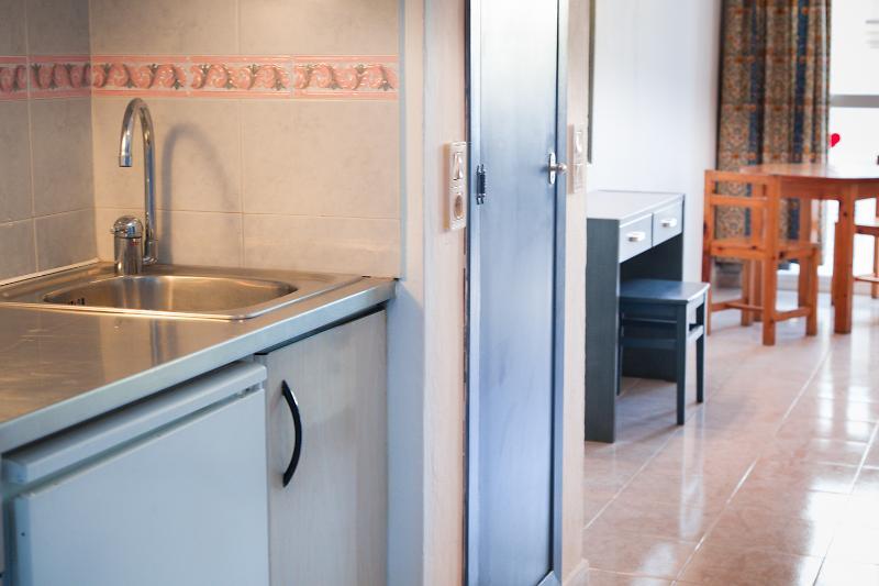 Hotel Apartamentos Vibra Central City - Adults Only Сан-Антонио-Абад Экстерьер фото