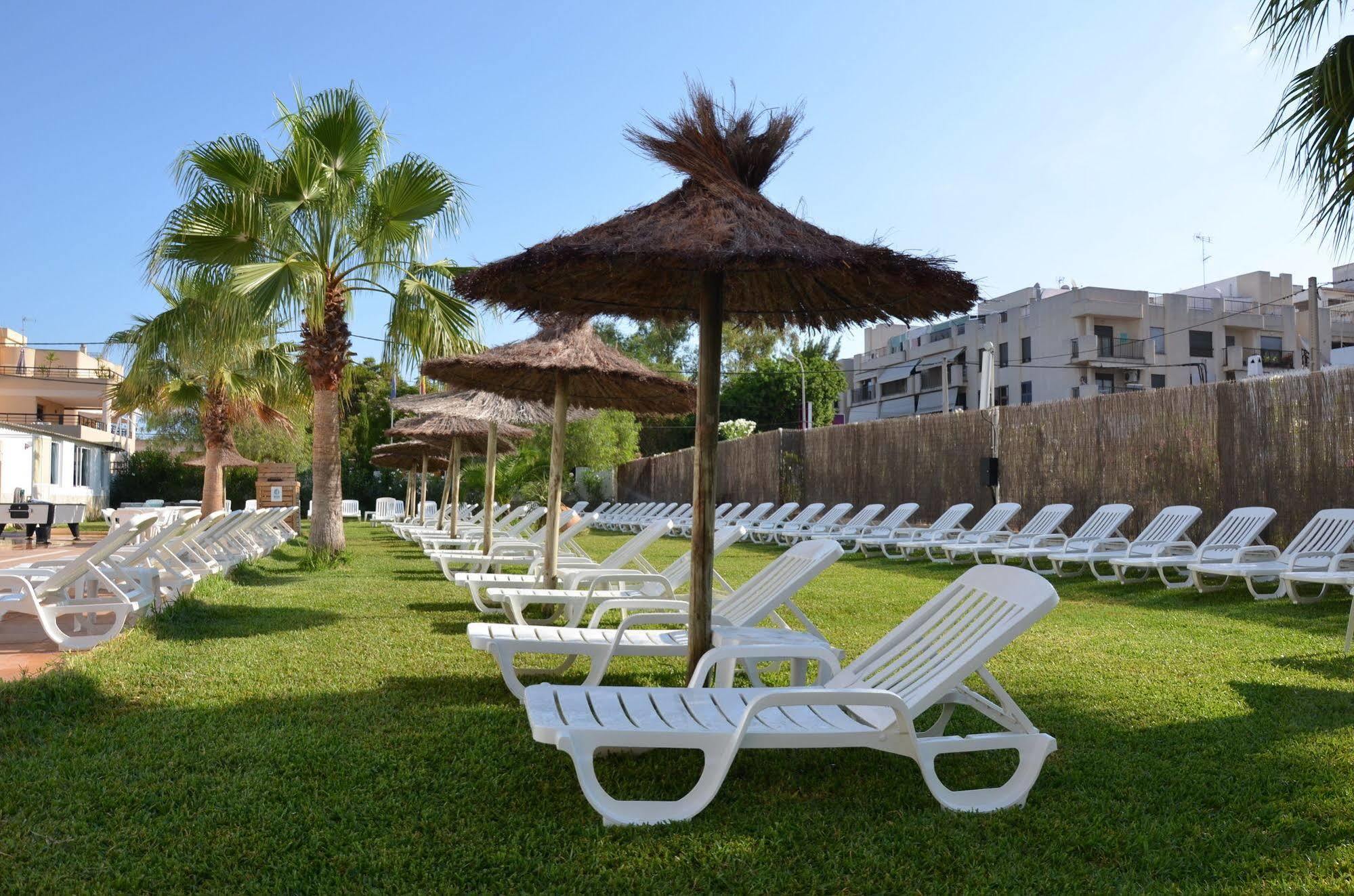 Hotel Apartamentos Vibra Central City - Adults Only Сан-Антонио-Абад Экстерьер фото