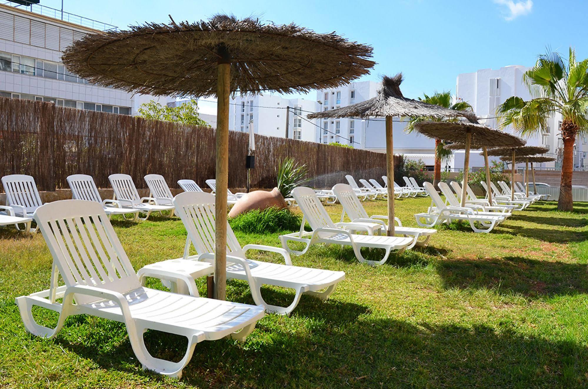 Hotel Apartamentos Vibra Central City - Adults Only Сан-Антонио-Абад Экстерьер фото