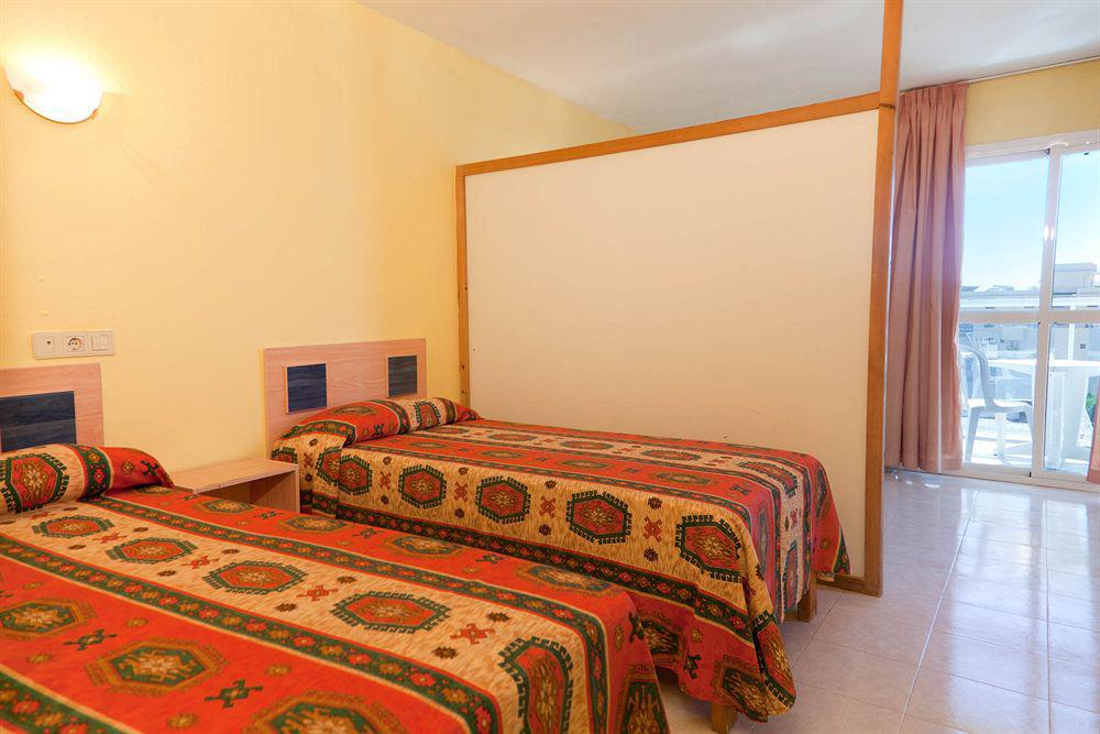 Hotel Apartamentos Vibra Central City - Adults Only Сан-Антонио-Абад Экстерьер фото